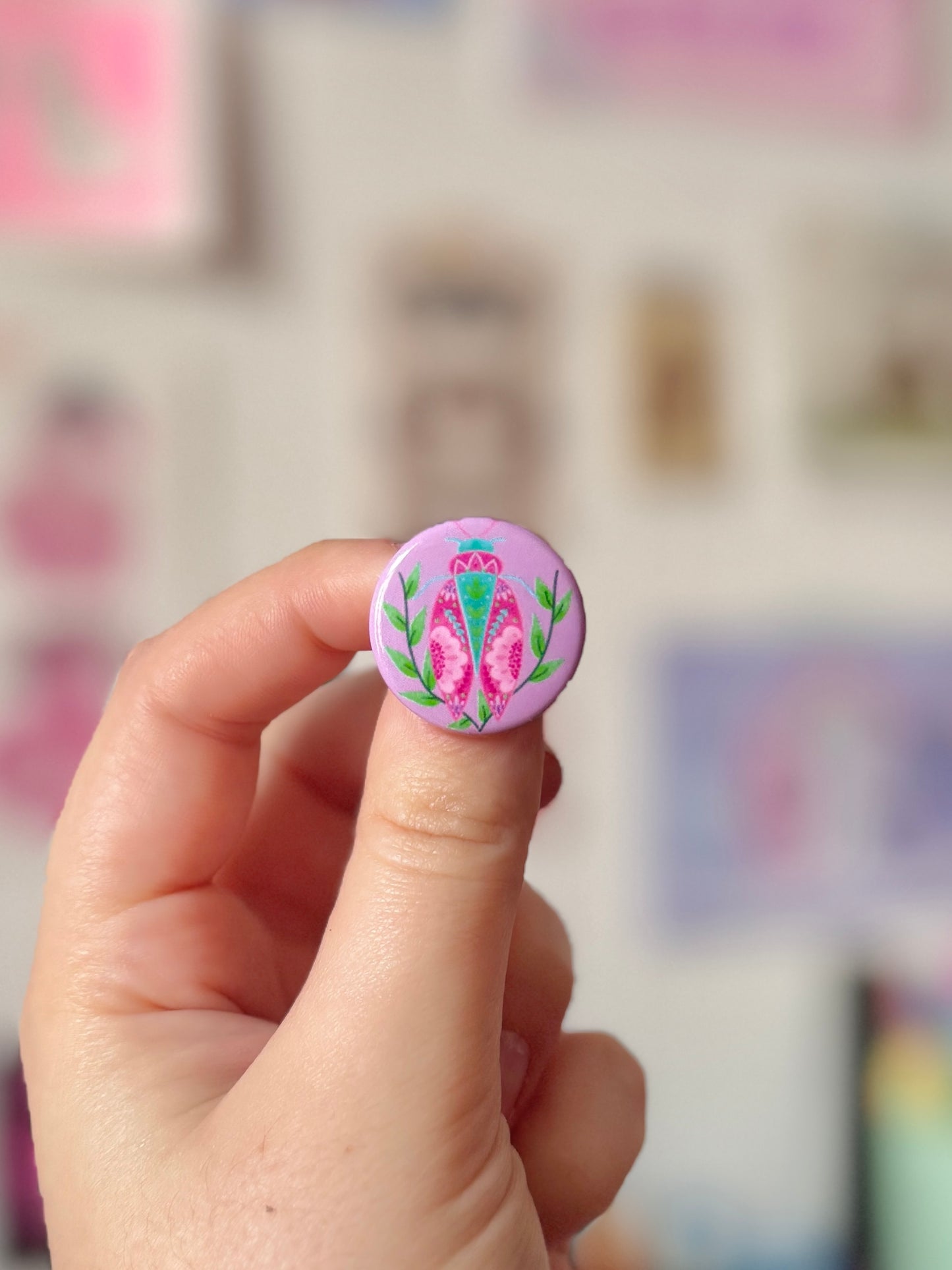 Leafy Bug - Small Badge