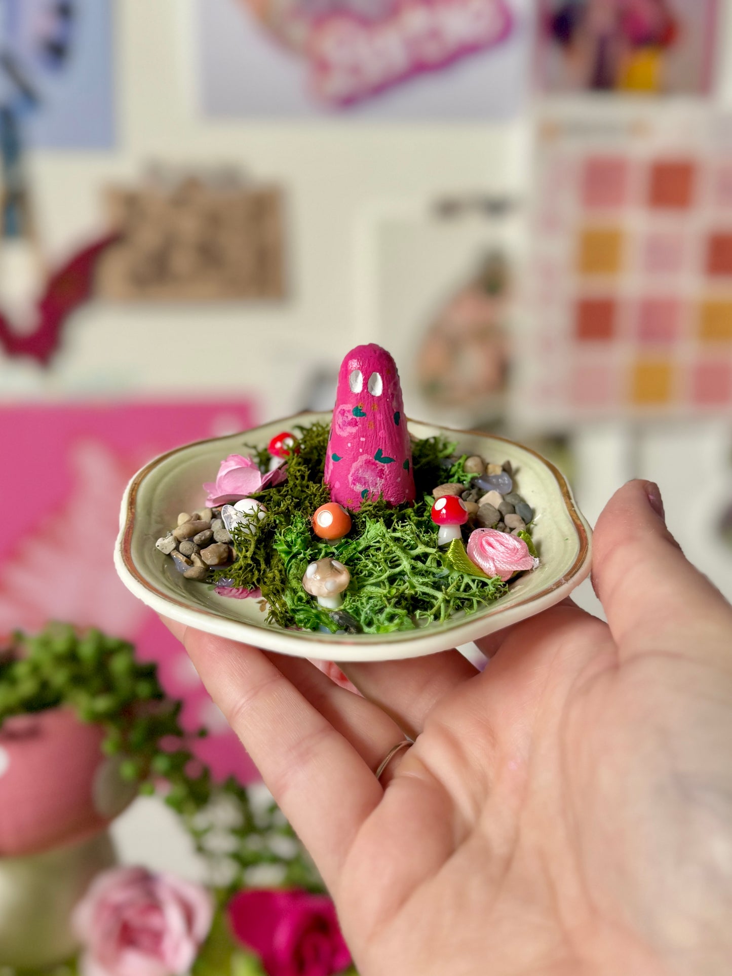 Small Clay Ghost Plate