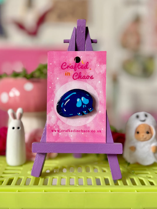 Navy Skull - Clay Pin