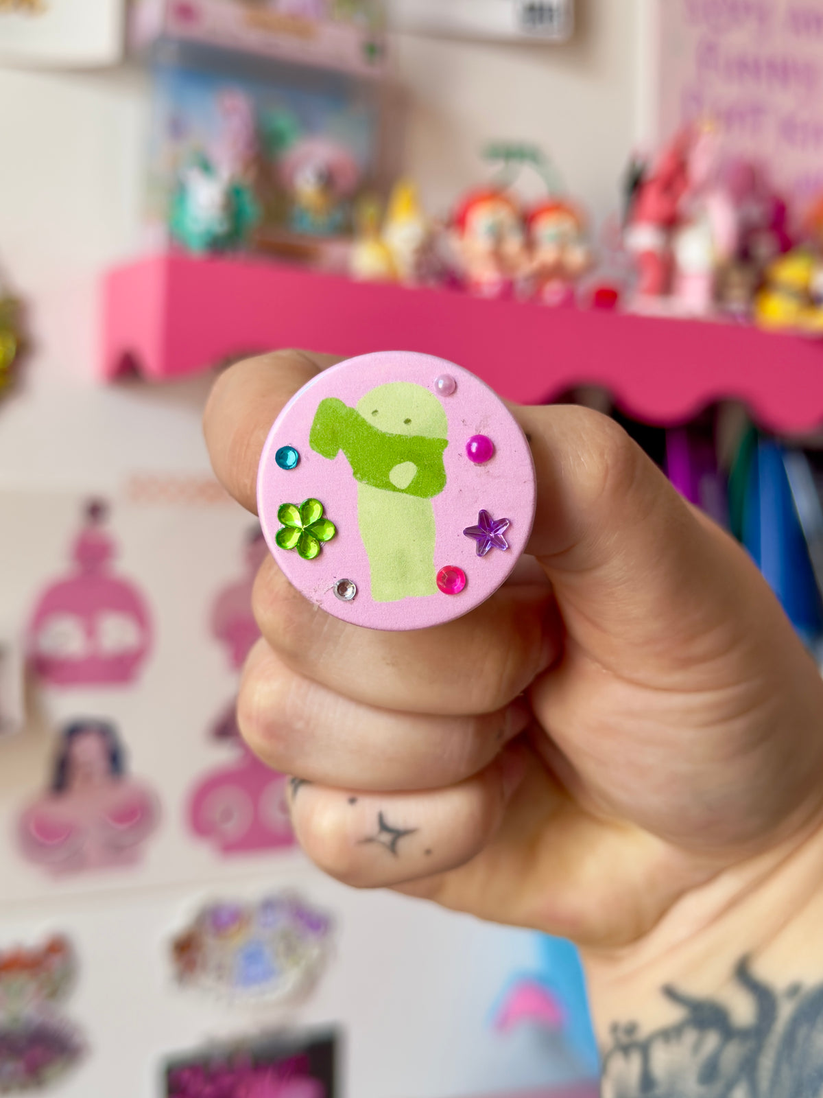 Smiski - Badge/Magnet