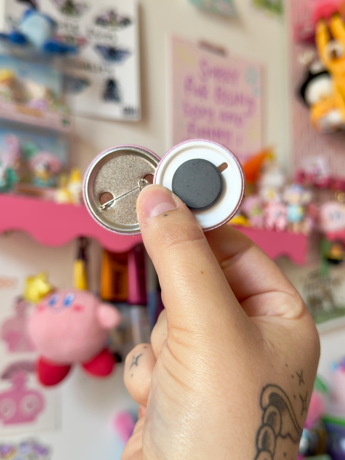 Smiski - Badge/Magnet
